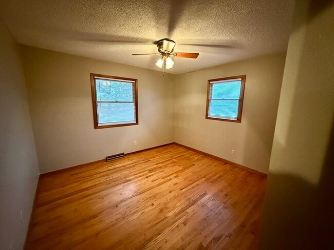 Photo - 2285 Highview Dr