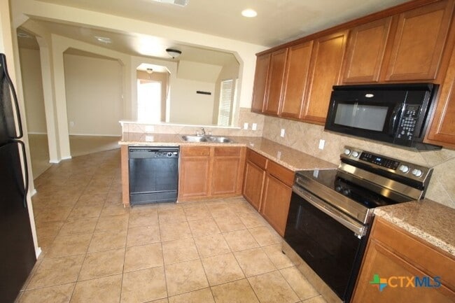 Photo - 304 W Gemini Ln