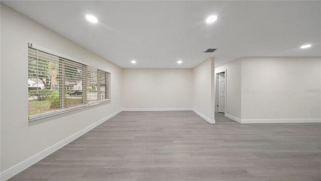 Photo - 2662 Derbyshire Rd