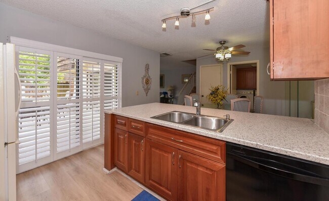 Photo - 1510 15th Ct