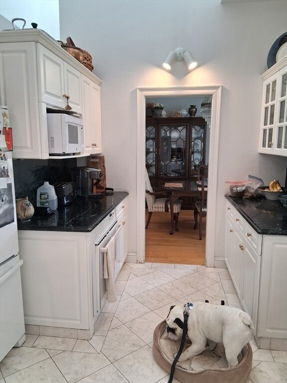 Photo - 132 Boylston St Unit 6