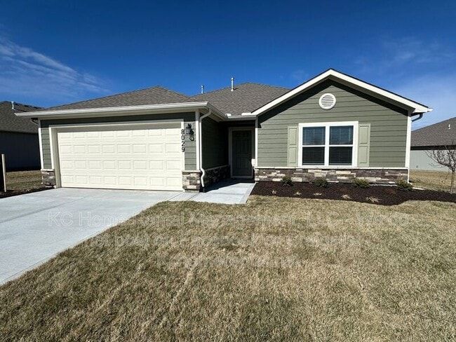 Building Photo - 8029 SE 6th Terrace