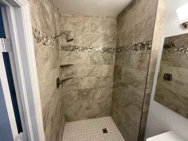 Photo - 8804 78th Pl