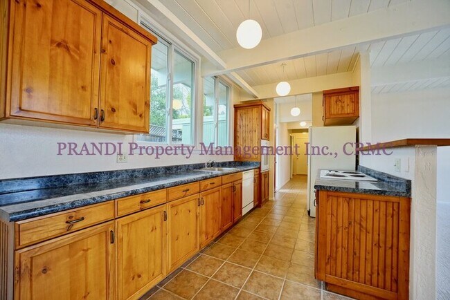 Photo - 870 Penny Royal Ln