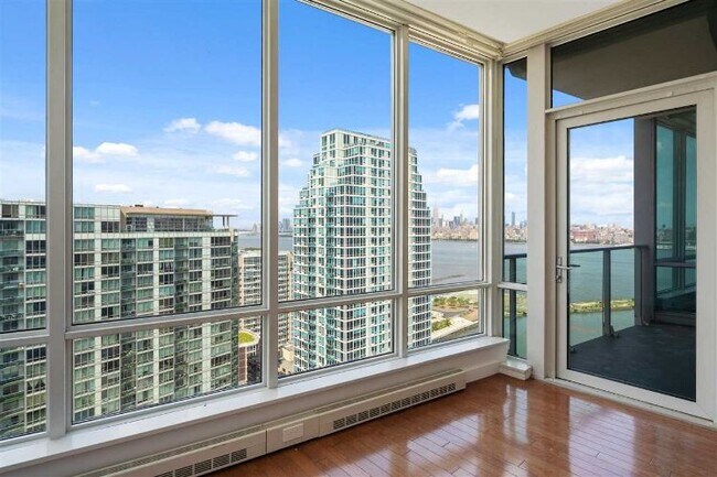 Photo - 20 Newport Pkwy Unit PHA