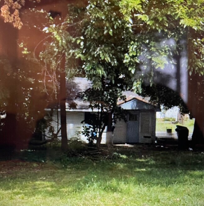 Photo - 409 E Woodside St