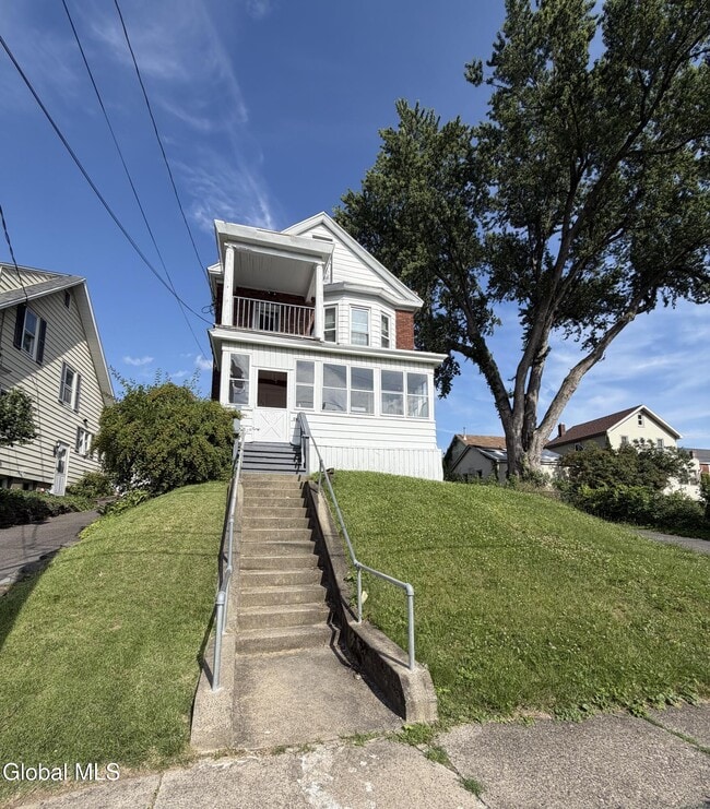 26 Kinloch Ave Unit 1