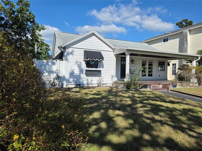 Photo - 775 20th Ave N