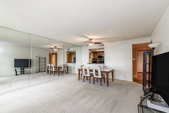 Photo - 14655 Champion Forest Dr Dr Unidad 1501