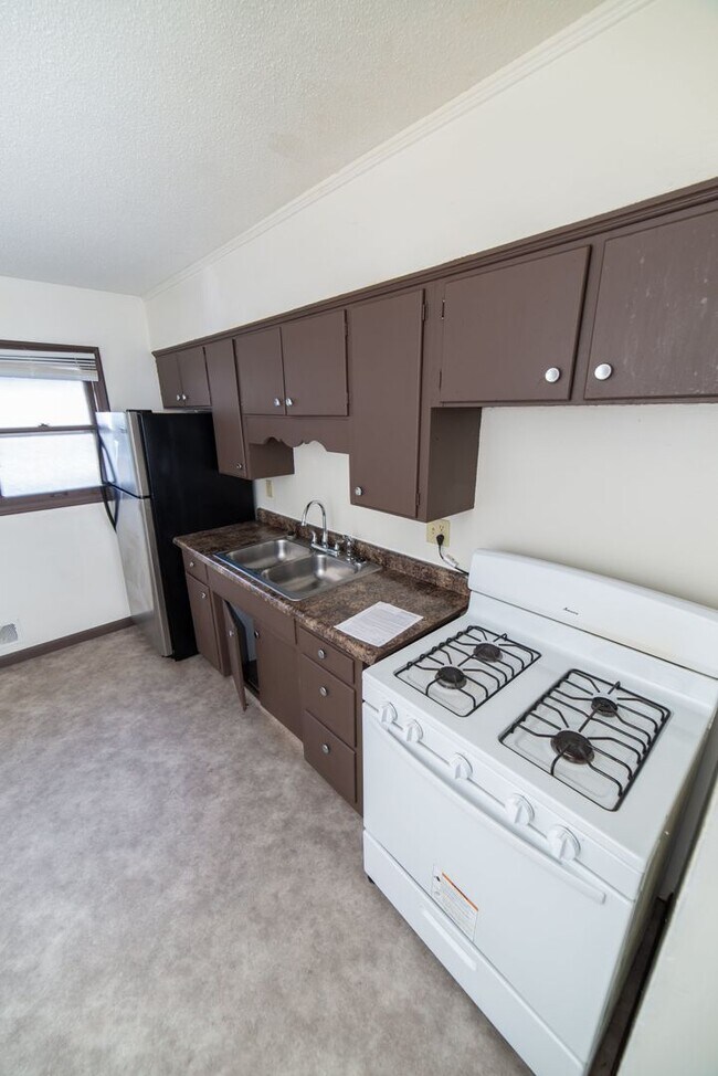 318 Baker St. Apartment For Rent in Saint Paul, MN