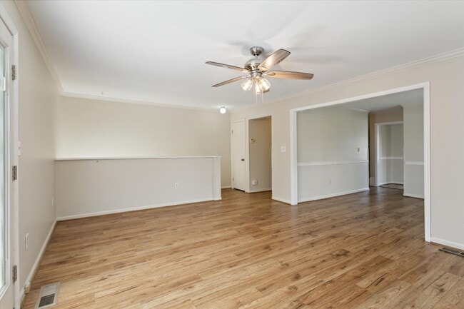 Photo - 17 Miles Cary Mews