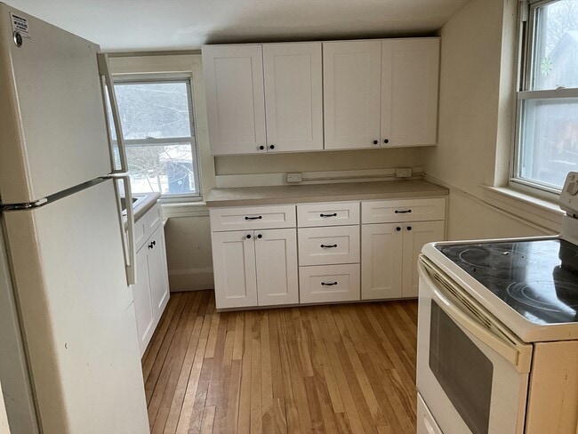 Photo - 29 River St Unit 3