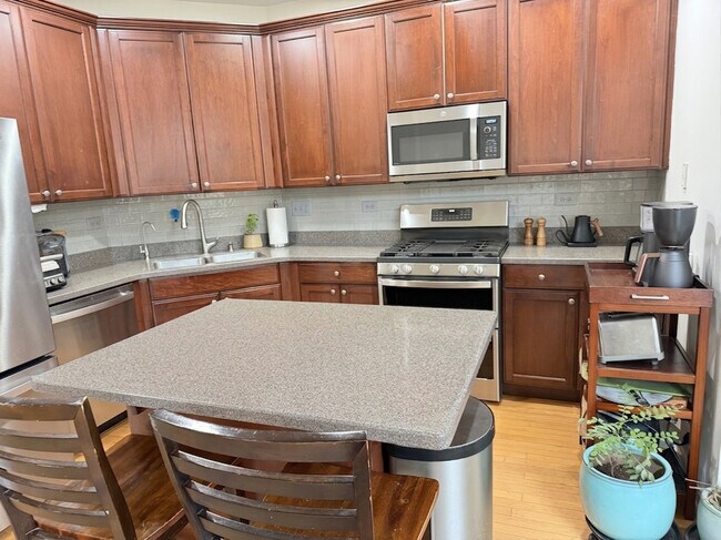 Photo - 2564 Waterbury Ln Unit 2564