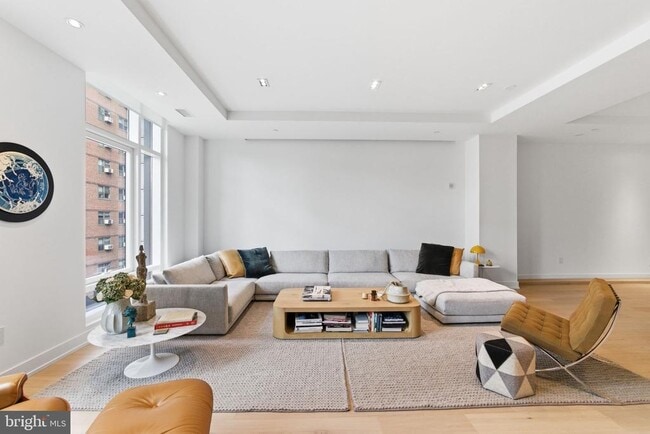2108 Walnut St Unit 401