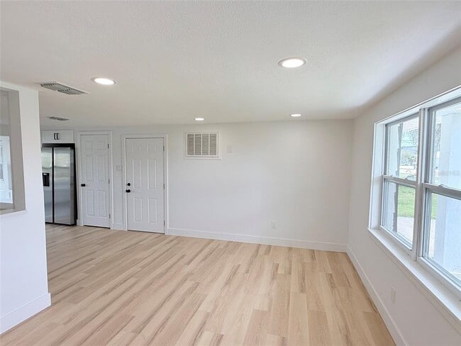 Photo - 13617 Frances Ave