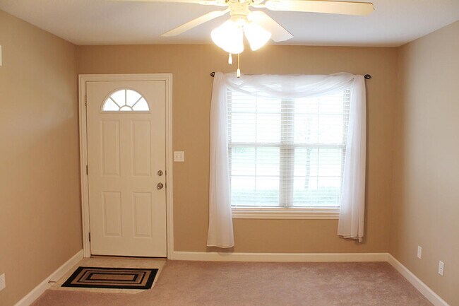 Photo - 1304 E Brown School Rd