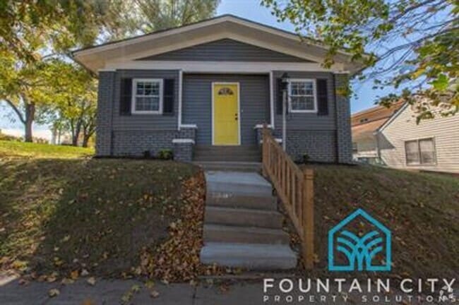 Building Photo - 205 Ferrel St Rental
