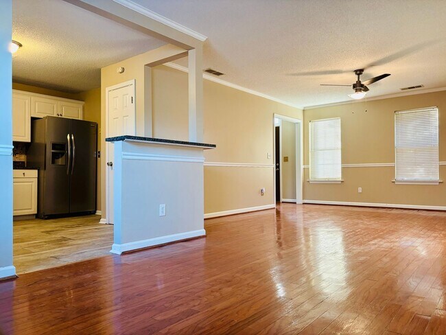 Photo - 415 Plantation Ct