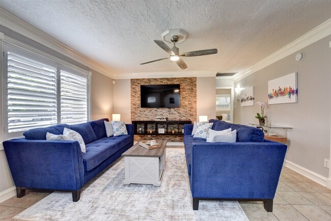 Photo - 1207 Archer St