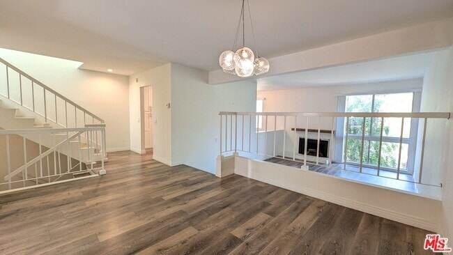 Building Photo - 1696 Palisades Dr Rental