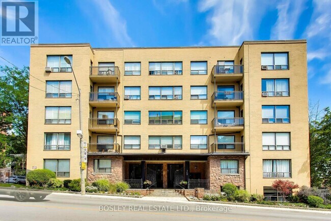 Photo - 740 Eglinton Ave W Unité 306