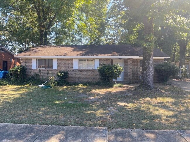Building Photo - 4113 Piedmont Dr Rental