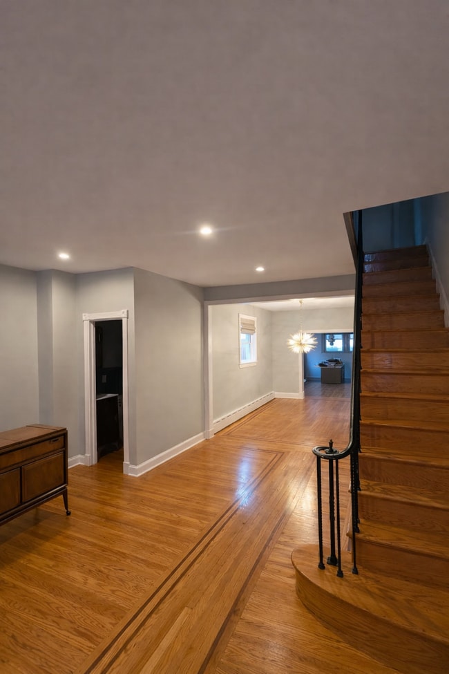 Photo - 2005 S 13th St