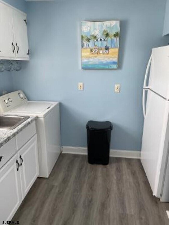 Photo - 208 N Harding Ave