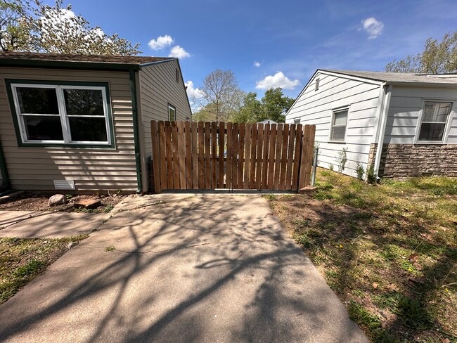 Photo - 345 Turkle Ave