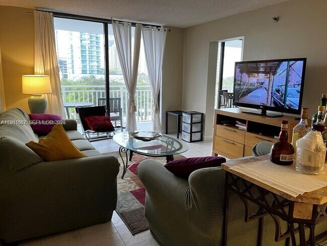 Photo - 210 174th St Unit 518