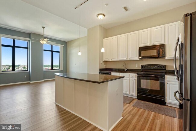 Photo - 2720 S Arlington Mill Dr Unit 1102