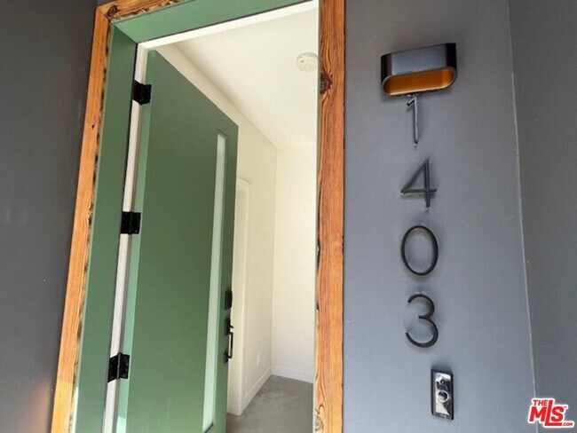 Photo - 1403 W Galvez Dr