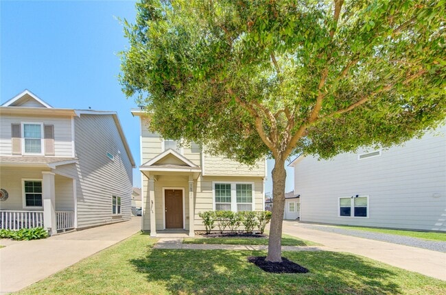 Photo - 16726 Mammoth Springs Dr