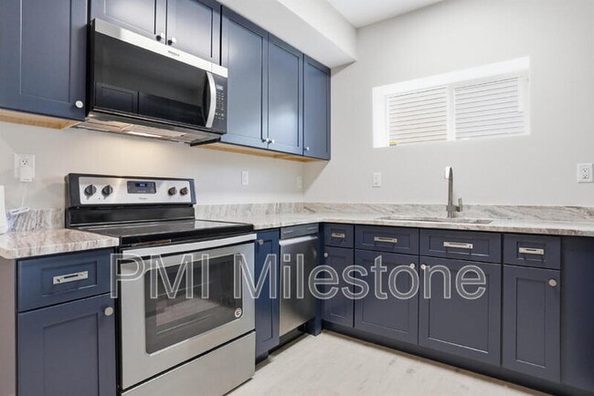 Photo - 530 N Third St