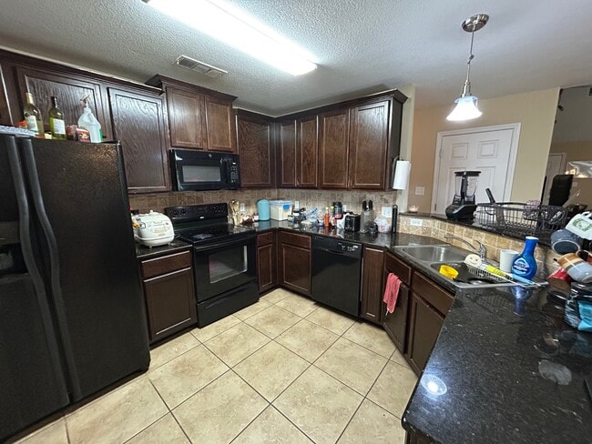 Photo - 2502 Horse Shoe Dr