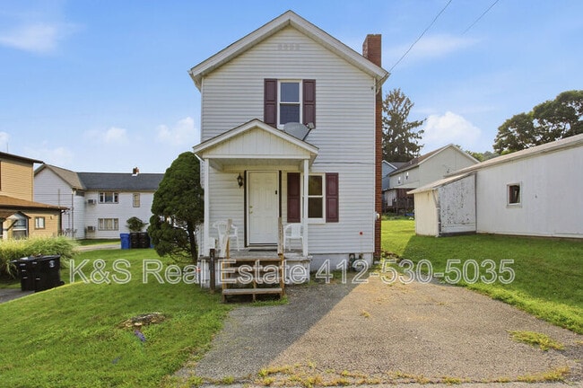 Building Photo - 1810 Salem St