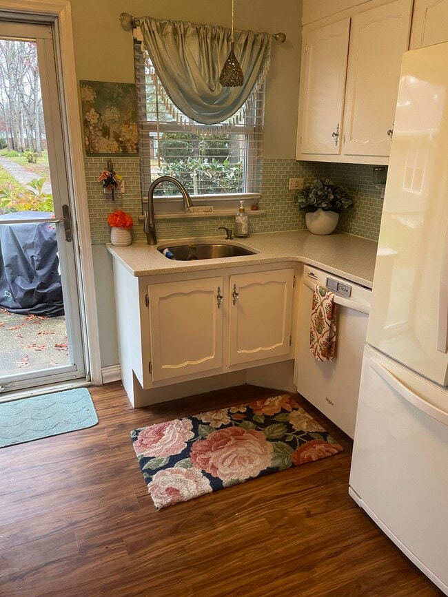 Photo - 76F Dorchester Dr Unit 76f