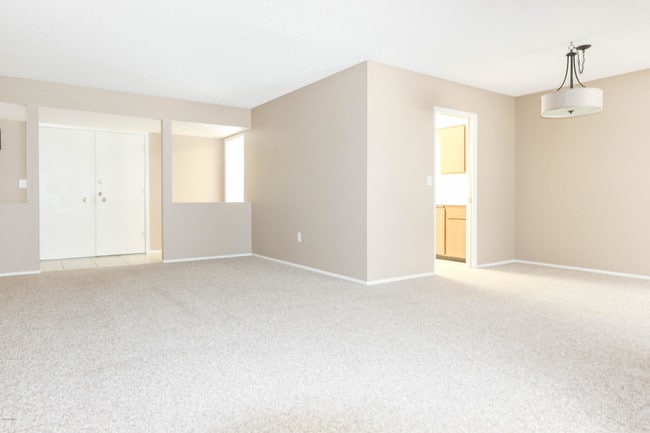 Photo - 10943 W Tropicana Cir