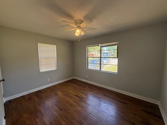 Photo - 2/1 Home Available Now!