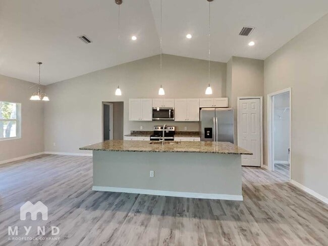 Photo - 2423 Mindlin Ln