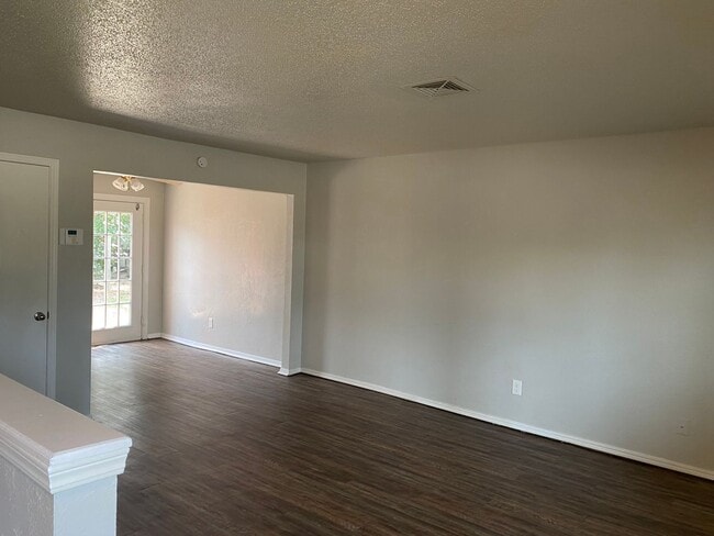 Photo - 2 bedroom 1.5 duplex