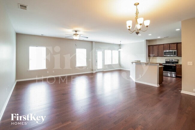 Photo - 165 Longford Dr