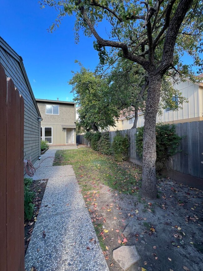 Photo - 4235 Grace St Unit A