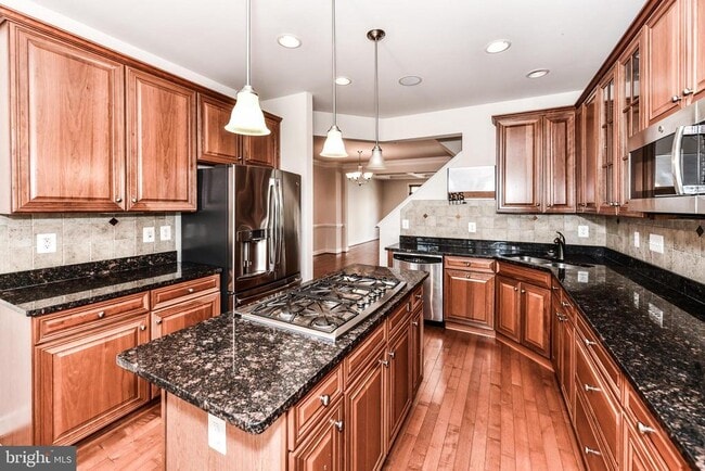 Photo - 3537 S Four Mile Run Dr