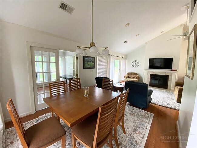 Photo - 312 Glenwood Dr