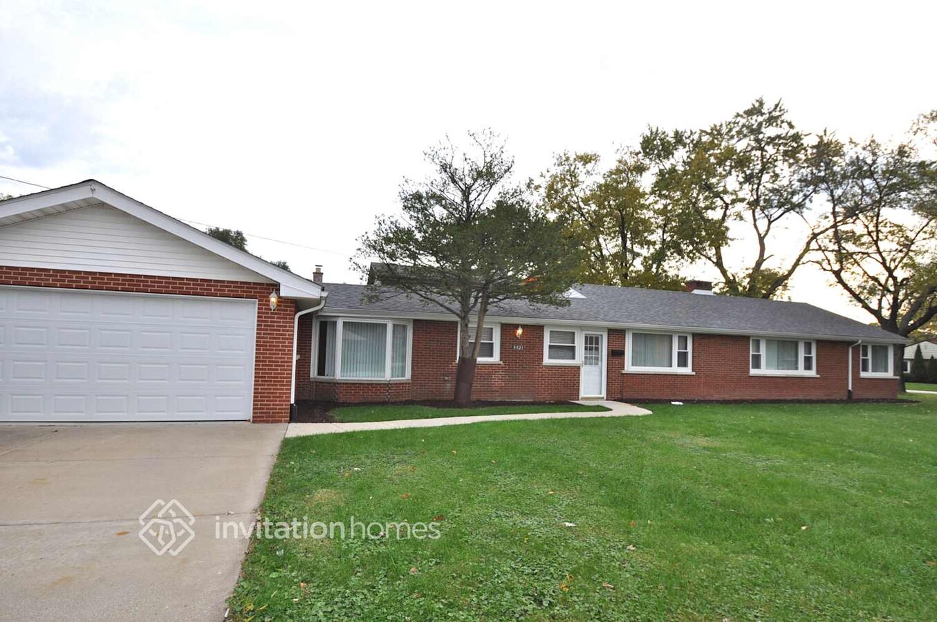 Photo - 9921 Harnew Rd E House