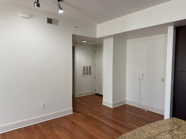 Photo - 4620 Piedmont Row Dr