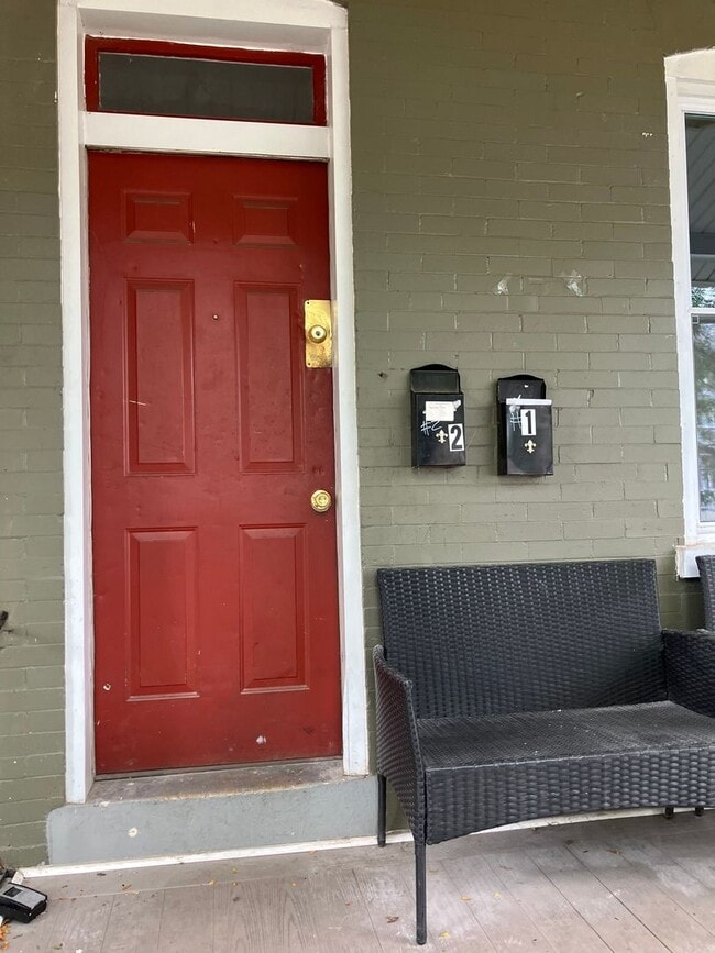 Building Photo - 318 S Ann St Unit Apt. 1