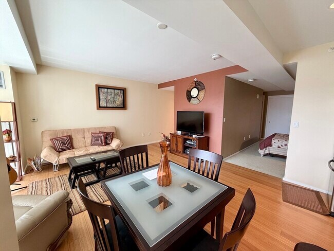 Photo - 2 Earhart St Unit 622