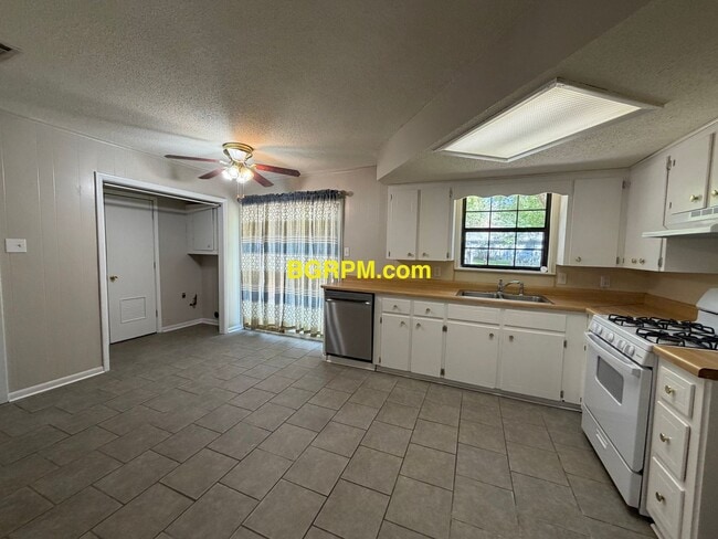 20 Waterfront Dr